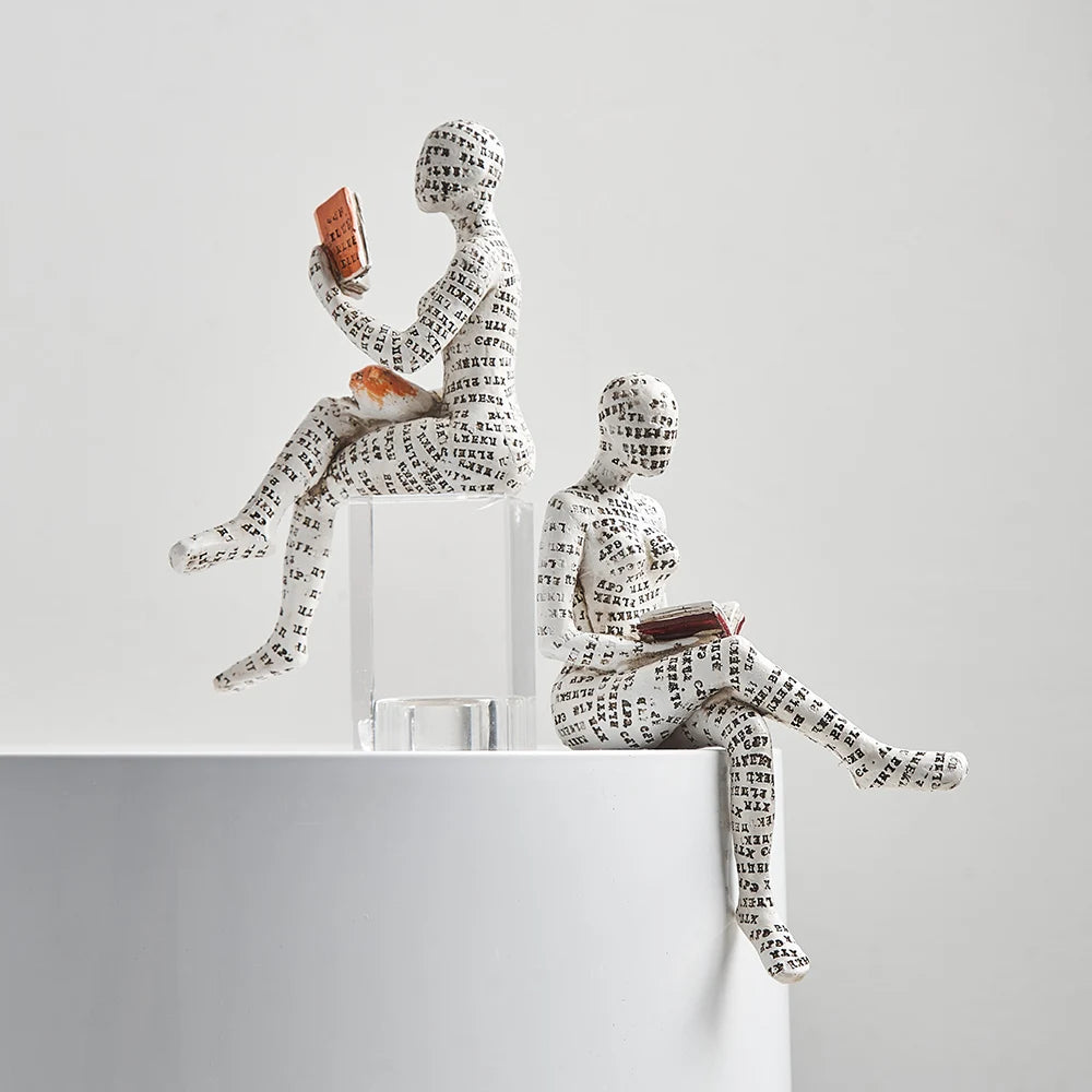 Bookshelf TV Cabinet Ornaments